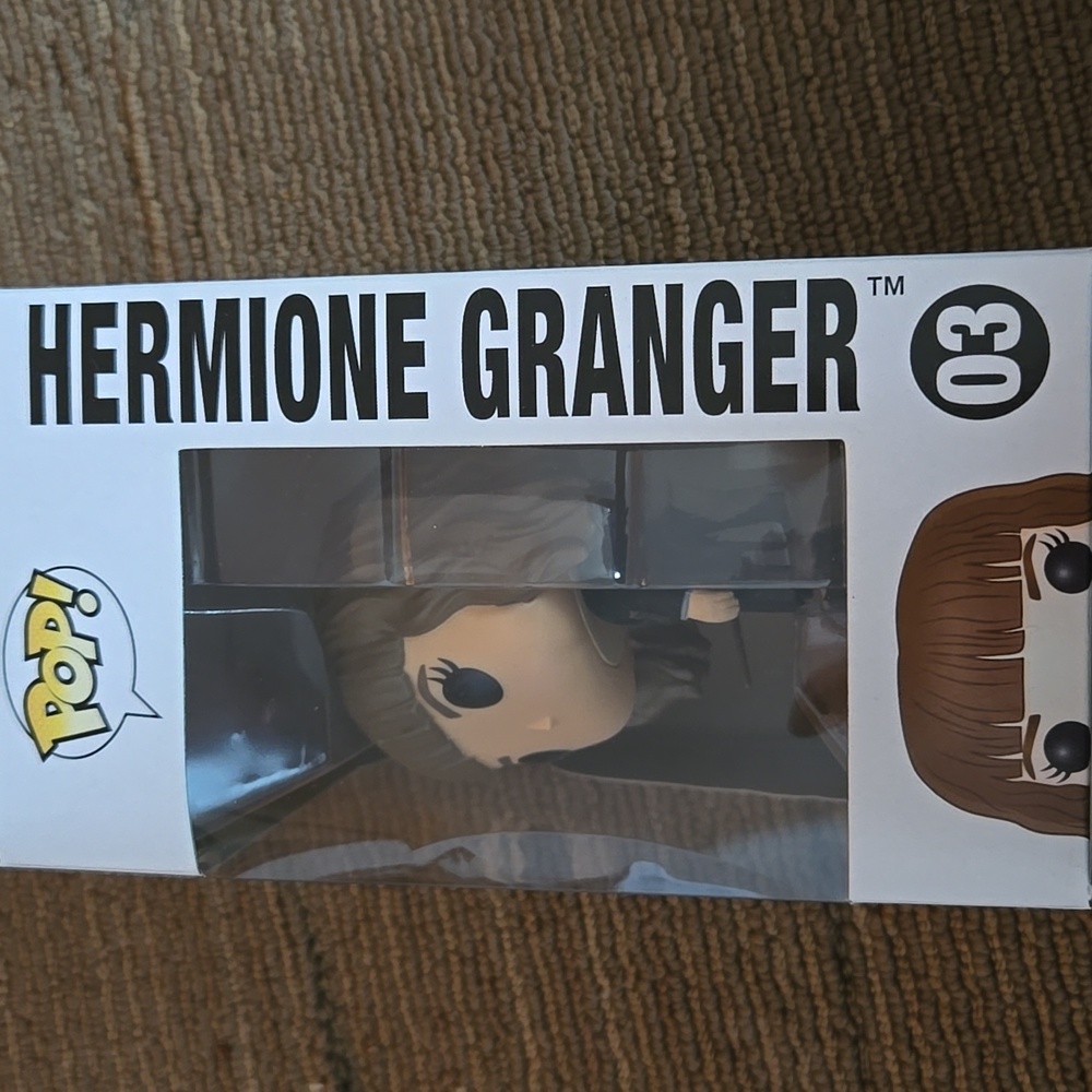 NWT Pop! Hermione Granger Vinyl Figure - Picture 3 of 7